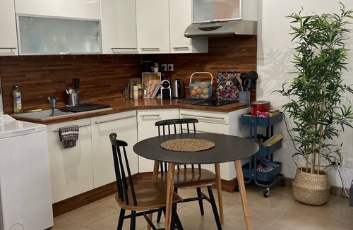 Belsunce Apartment | City center apartment with terrace and garage