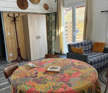 Aspremont House | Claire Fontaine