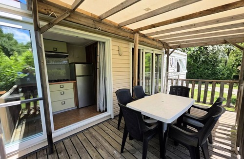 Garde-Colombe House | Classic 4-room Mobile Home for 6–7 People