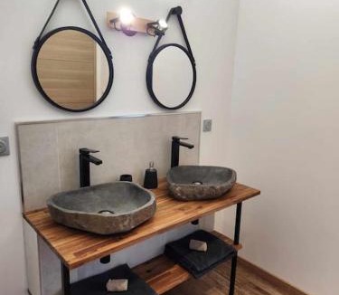 Andilly House | Cocon pour 2 avec jacuzzi
