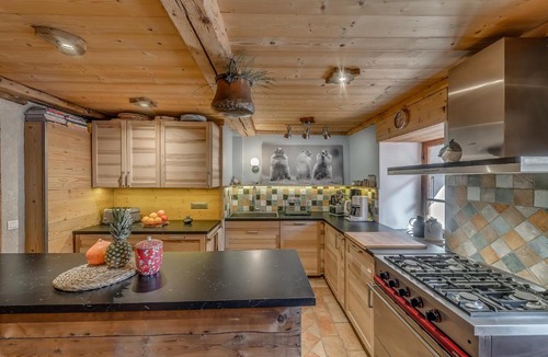 Les Brevieres Ski Chalet | Colettine