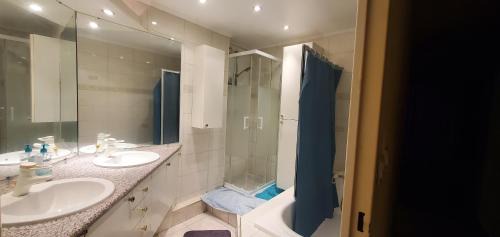 Decines-Charpieu House | Colocation Du Grand Large
