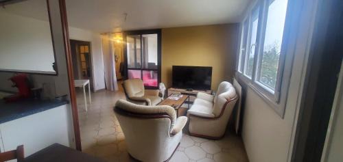 Decines-Charpieu House | Colocation Du Grand Large