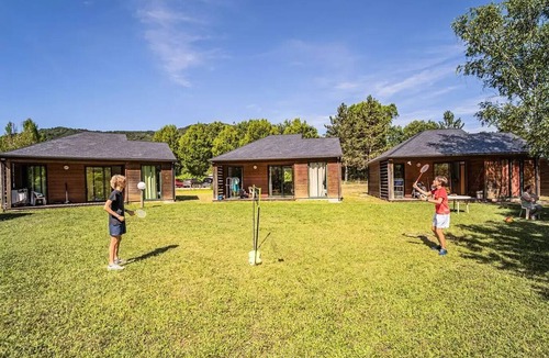 Saint-Germain-du-Teil Ski Chalet | COMFORT Chalet - 31 m² - 2 bedrooms, sleeps 4