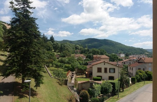 Saint-Affrique Apartment | Comfort studio 2 twin beds, kitchenette, aparthotel with swimming pool