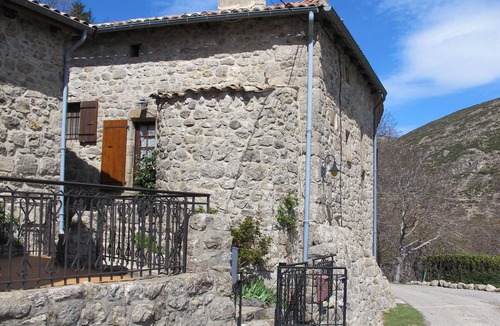 Saint-Joseph-des-Bancs House | Comfortable house with swimming pool in the ardèchoise mountain