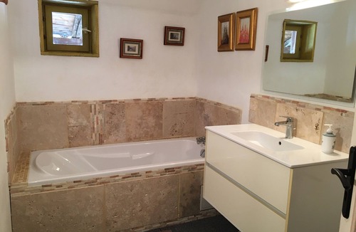 Loubezs-Bernac Other | Comfortable 3-bed/3-bath holiday home with heated pool and large wilded garden