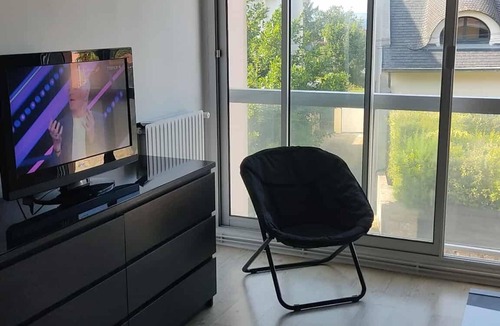 Treboul Apartment | Comfortable apartment