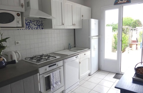 LʼAiguillon-sur-Mer House | Comfortable and Spacious Villa, Quiet Area