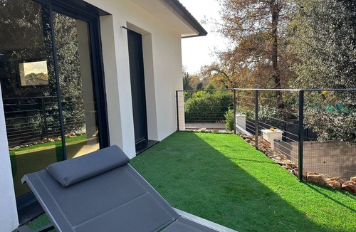 Roquefort-les-Pins Apartment | Comfortable new studio with terrace in absolute peace and quiet 20 minutes from the beach