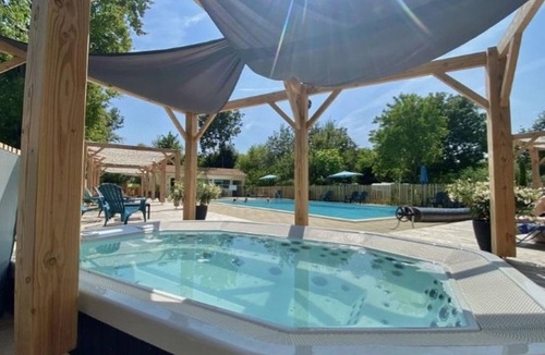 Coulon House | Comfortable mobile home, pets OK - 6 guests