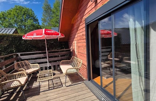 Laffrey House | Comfortable studio chalet facing the lake (2C)