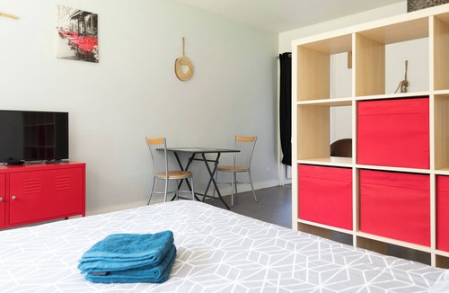 La Metare - Le Portail Rouge Apartment | Comfortable T1 in the heart of a private park