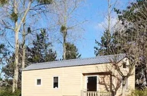 Etaples House | Comfortable Tiny House: 2 bedrooms, sleeps 4