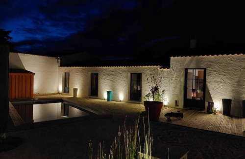 L'Echardiere House | Completely renovated old winery in a typical island village