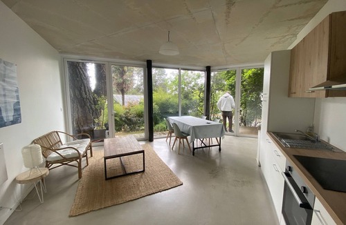Arradon House | Contemporary tree house, 5 minutes from the beach