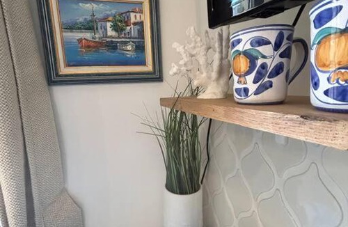 Cotignac Apartment | Cool Blue Cotignac Studio in the heart of the village