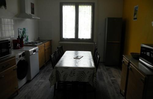Orcival Apartment | Coquelicot, Entre Volcans d Auvergne et Sancy, Orcival.