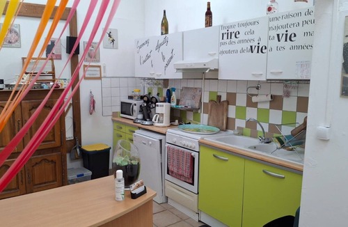 Montbrun-les-Bains Apartment | 'Coquelicot' Room with Mountain View, Shared Terrace, and Wi-Fi