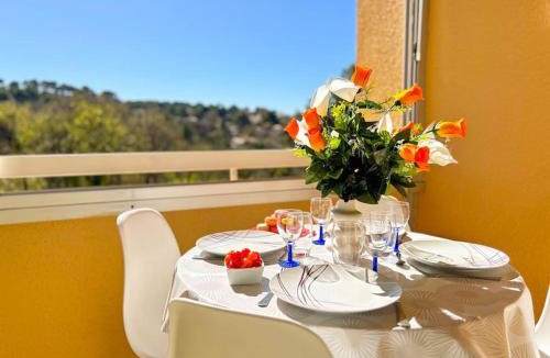 Sanary-sur-Mer Apartment | Coquet studio dans résidence avec piscine Sanary