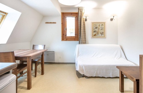 Gresse-en-Vercors Apartment | Cosy Alpine Studio for Romantic Getaway