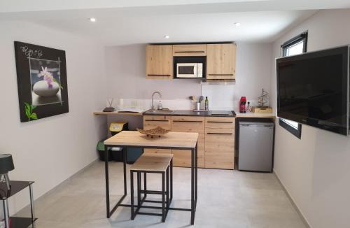 Le Vigan Apartment | Cosy Studio à Le Vigan-en-Quercy, Lot