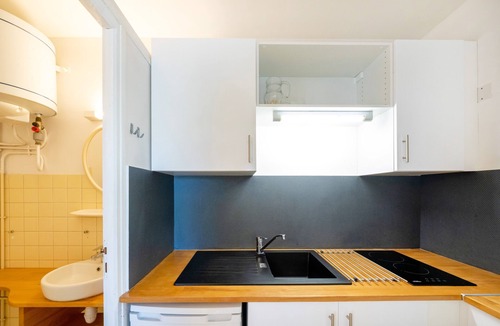 Barbotan-les-Thermes Apartment | Cosy Studio with Balcony, Air Conditioning & Pool Table – Cazaubon