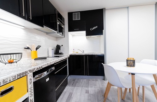 Dax Apartment | Cosy studio with balcony - Unobstructed view over the roofs of Dax