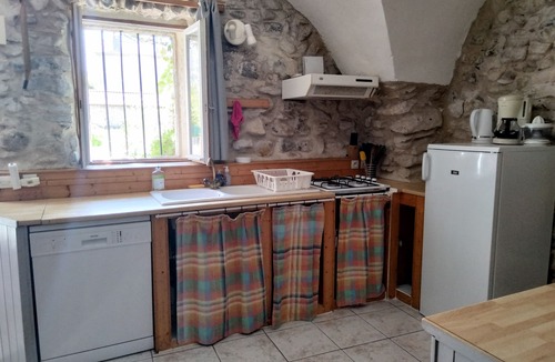 Mirabel-et-Blacons Cottage | Cottage close to the village center and Drôme