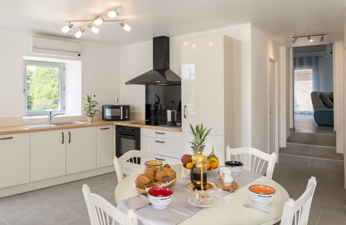 Soturac Cottage | COTTAGE PRIVATE with SPA -Wifi-Baby Equi-Sheets provided
