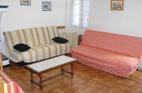 Le Chaffaut-Saint-Jurson Cottage | country holiday home - Le Chaffaut