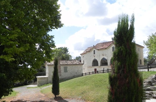Belfort-du-Quercy Other | Country house with independent sheepfold for 8 people