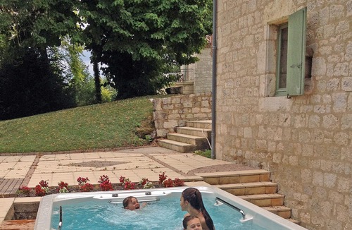 Belfort-du-Quercy Other | Country house with independent sheepfold for 8 people