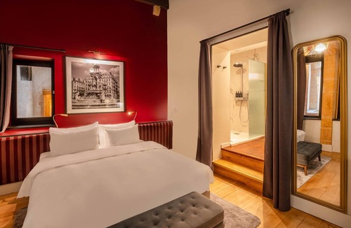 Old Lyon Hotel | Cour des Loges Lyon, A Radisson Collection Hotel