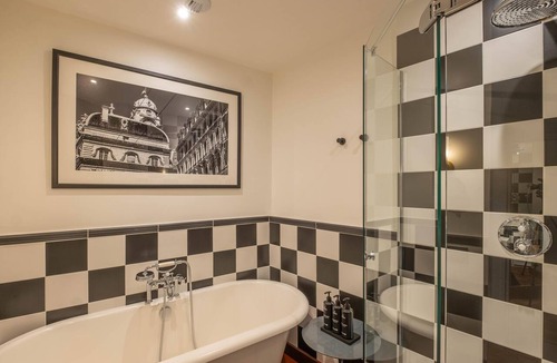 Old Lyon Hotel | Cour des Loges Lyon, A Radisson Collection Hotel