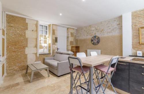 Le Blanc Apartment | Cour des Moines - centre ville