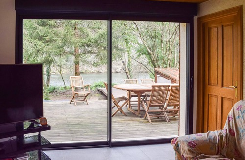 Pradines House | Cozy home in Pradines with house sea view