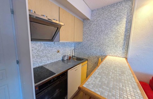 Montgenevre Apartment | Cozy studio 4 pers, pets allowed, parking, near slopes