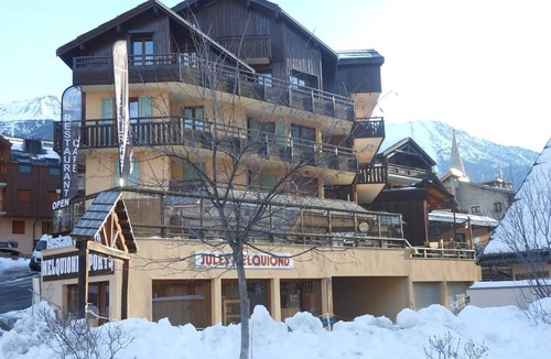 Chantemerle Apartment | Cozy Studio for 4 with South-Facing Terrace in Serre-Chevalier