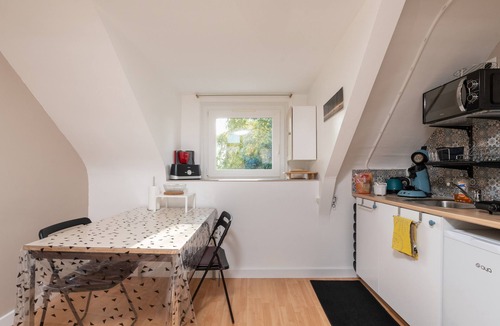 Theix-Noyalo Apartment | Cozy Studio 'Ideal Near the Sea and Vannes' with Wi-Fi