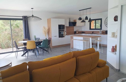 Figari House | Cozy villa between sea and mountains