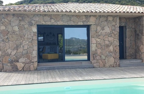 Figari House | Cozy villa between sea and mountains