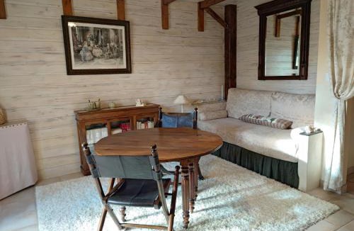 Pont-Melvez Bed & Breakfast | Demeure de La Vendemiere