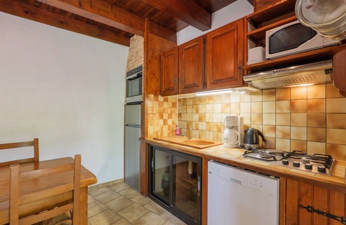 Joyeuse House | Deschanel, Mas de la Bastide (Holiday Cottage Village)