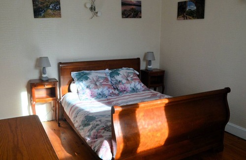 Saint-Bonnet-pres-Riom House | Detached house in wine-growing village