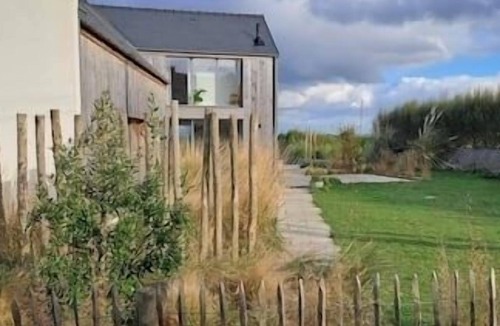 Plouneour-Trez House | Dolmen et Rigadelles, 4* indoor pool 29° 5 minutes from the beach and GR34.