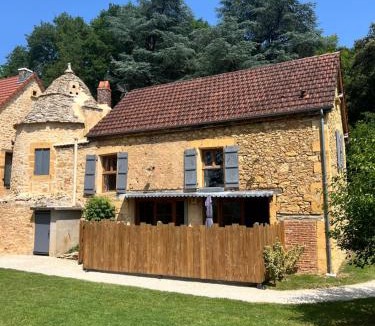 Castels House | Domaine de la Source Périgordnoir - Climatisé