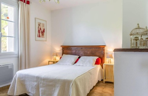 Visan Apartment | Domaine de Majobert by Interhome