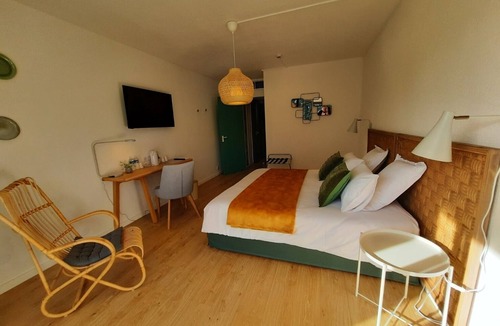 Dieulefit Hotel | Domaine Les Sources de Dieulefit