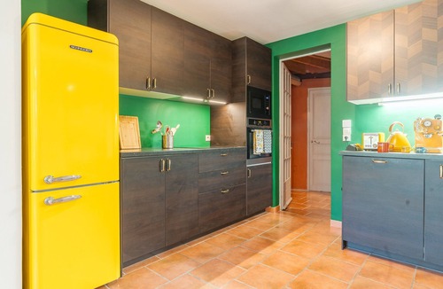 Roussillon House | Domaine Plan des Devens – Peaceful 4-Star Retreat with Heated Pool